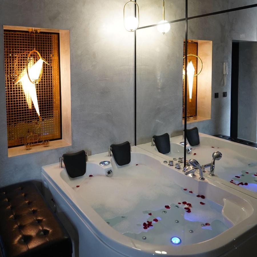 Apartament Z Jacuzzi W Sercu Krakowa المظهر الخارجي الصورة